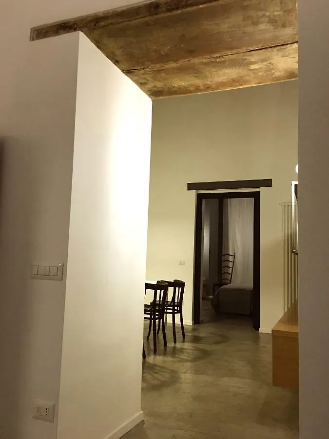 Concrete Apartment San Gregorio Naples