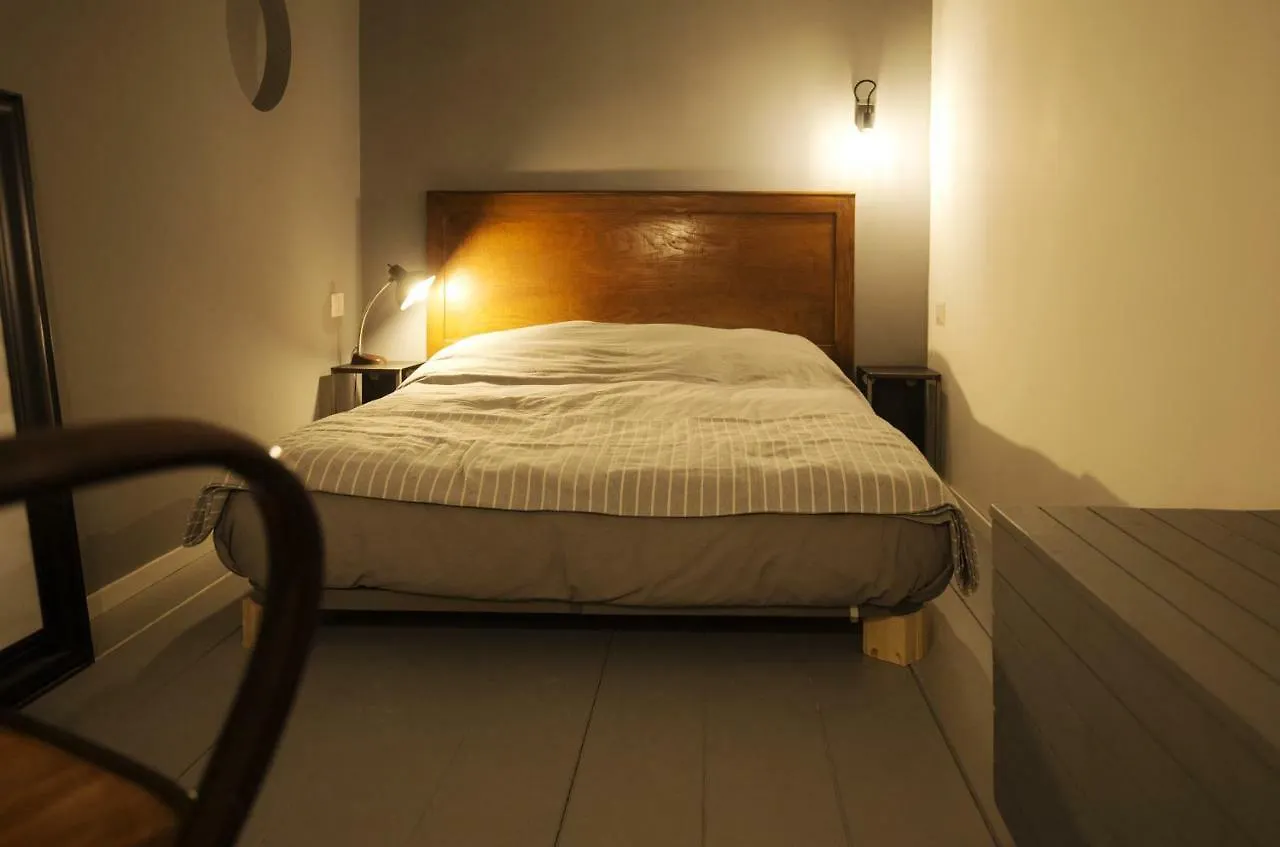Concrete Apartment San Gregorio Naples