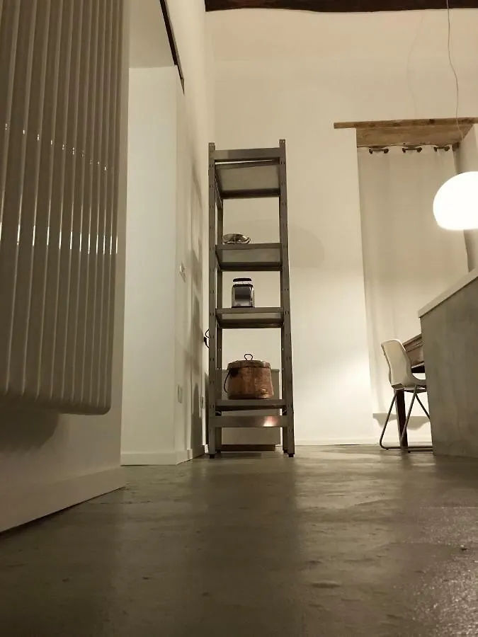 Concrete Apartment San Gregorio Naples 0*,