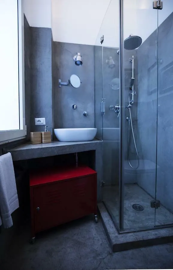 Concrete Apartment San Gregorio Naples