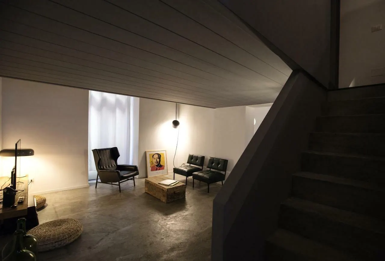 Concrete Apartment San Gregorio Naples